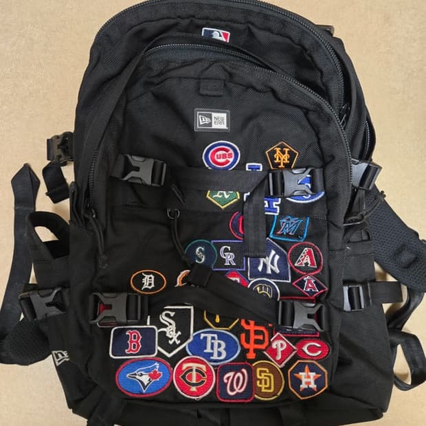 뉴에라 MLB 패치 백팩 블랙