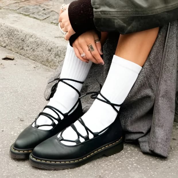 닥터마틴 엘피 uk4 230 발레코어