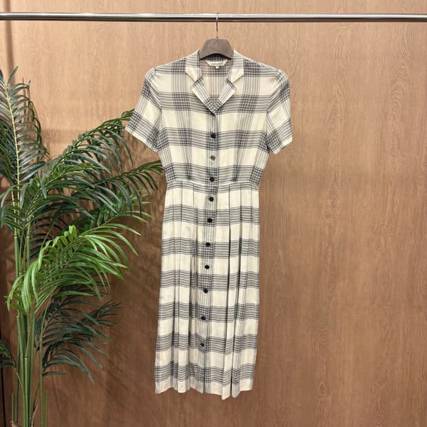 버버리 런던 롱 원피스 카라넥 버튼 클로징 체크 패턴 디테일 그레이