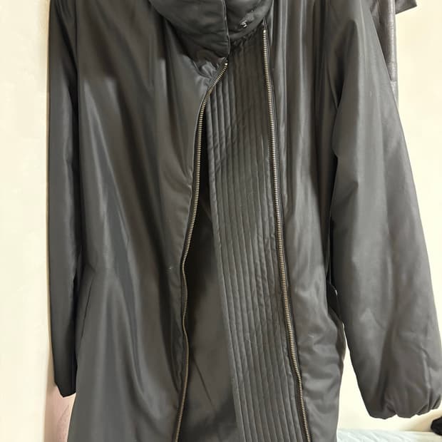 아야즈 띠어리 사선롱패딩