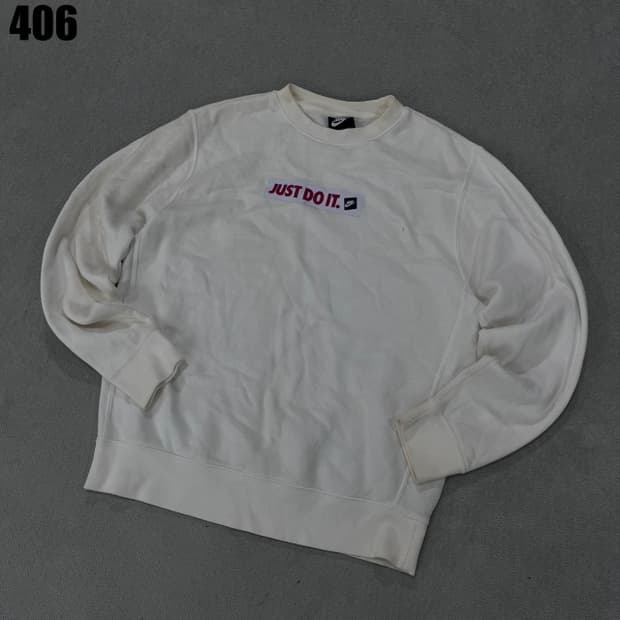 나이키 화이트 기모 맨투맨