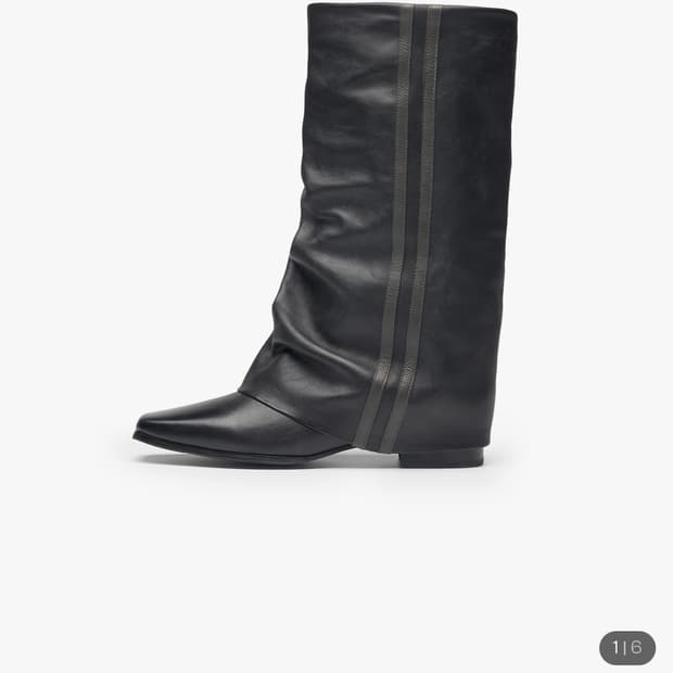 루즈슬립오버 허그 카우 레더부츠 챠콜