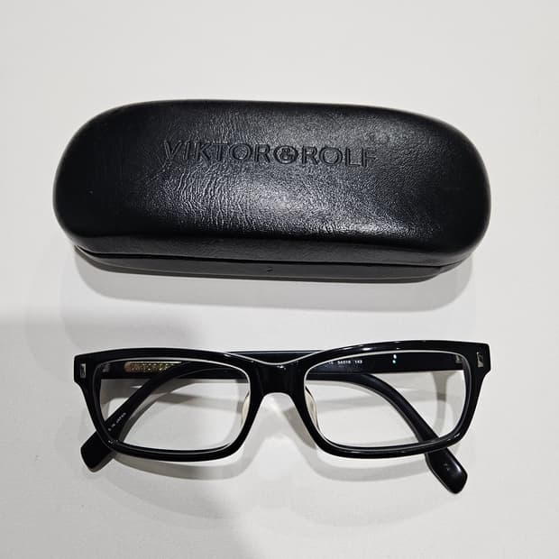 빅터앤롤프 긱시크 안경