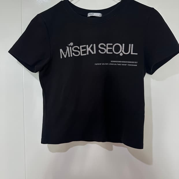 미세키서울 크롭티셔츠 