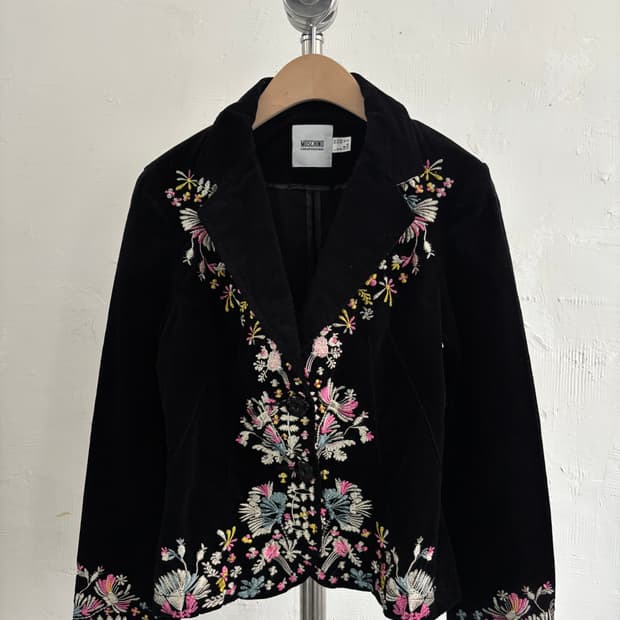 Moschino 모스키노 벨벳 자수 디테일 자켓