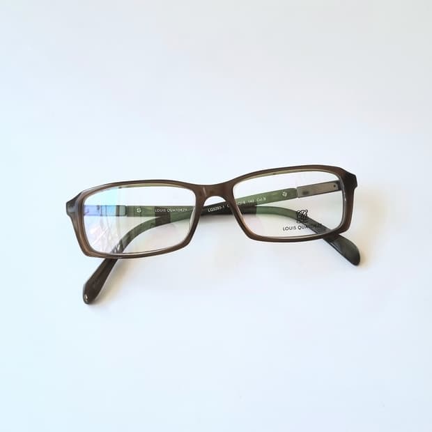 데드스탁 루이까또즈 클래식 스퀘어 뿔테 안경테