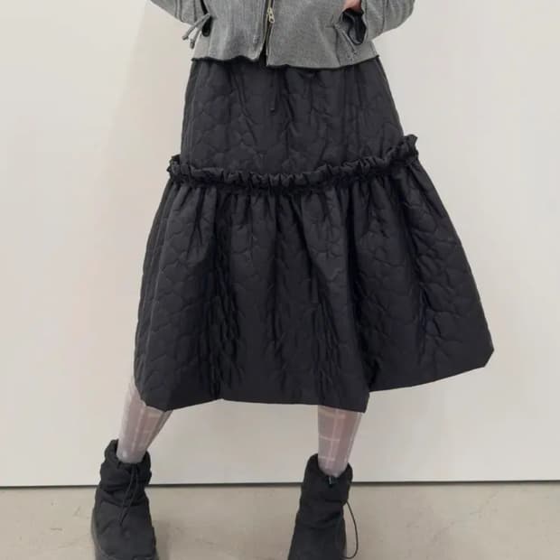 타입서비스 Quilted Ruffled Skirt