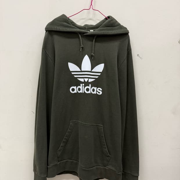 아디다스 카키 후드티
