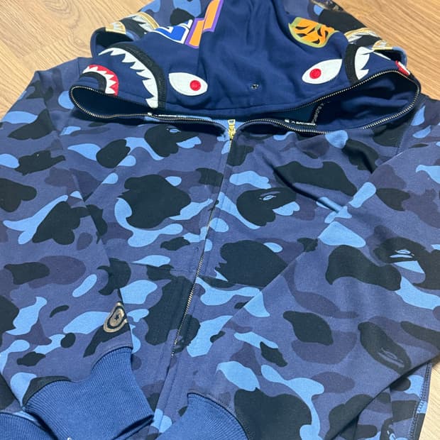 베이프 후드집업