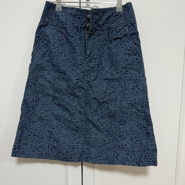 코듀로이 패턴 미디스커트