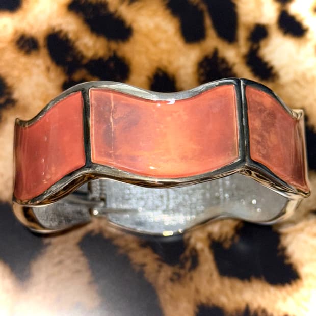 일본 빈티지 오리엔탈 그런지 y2k 금속 대미지 웨이브 자석형 뱅글 팔찌