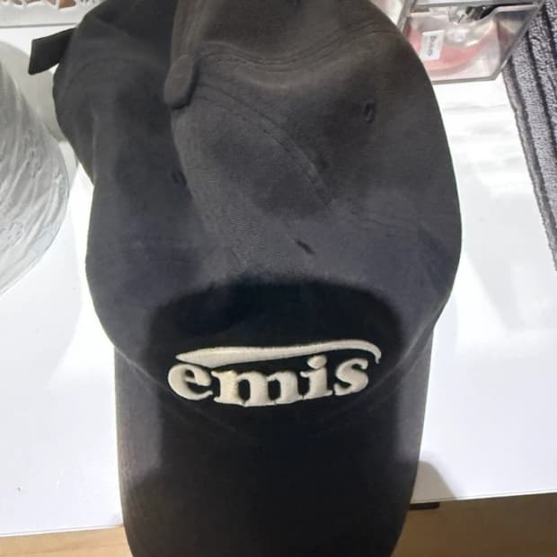 Emis 모자