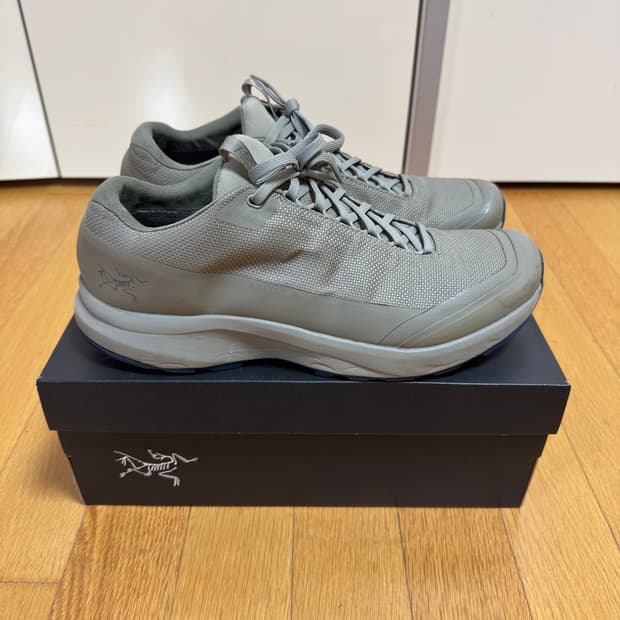 (SS급) 아크테릭스 에어리어스 GTX 포리지 275