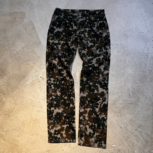 밀리터리 패턴 스키니바지