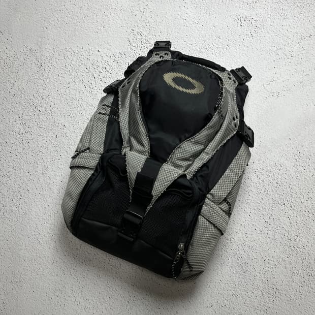 Vintage 00s Oakley Surf Wet/Dry Backpack