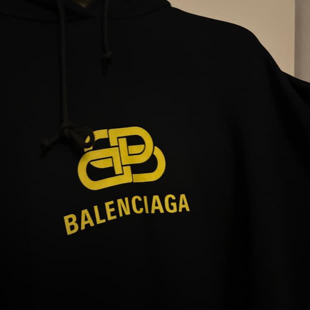 발렌시아가 BB로고 후드