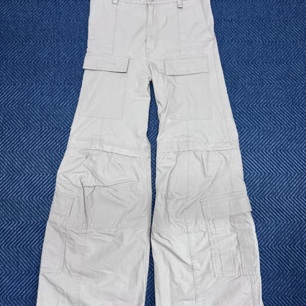 발렌시아가 플레어 카고 베이지