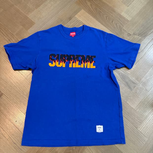 슈프림 티셔츠