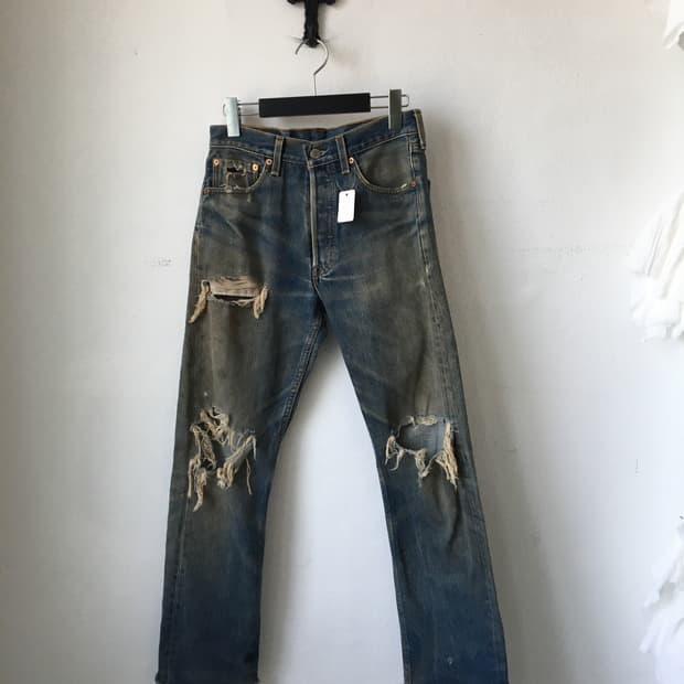 Levis 501 damage denim pants
