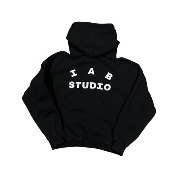 IAB Studio 아이앱 스튜디오 후드티