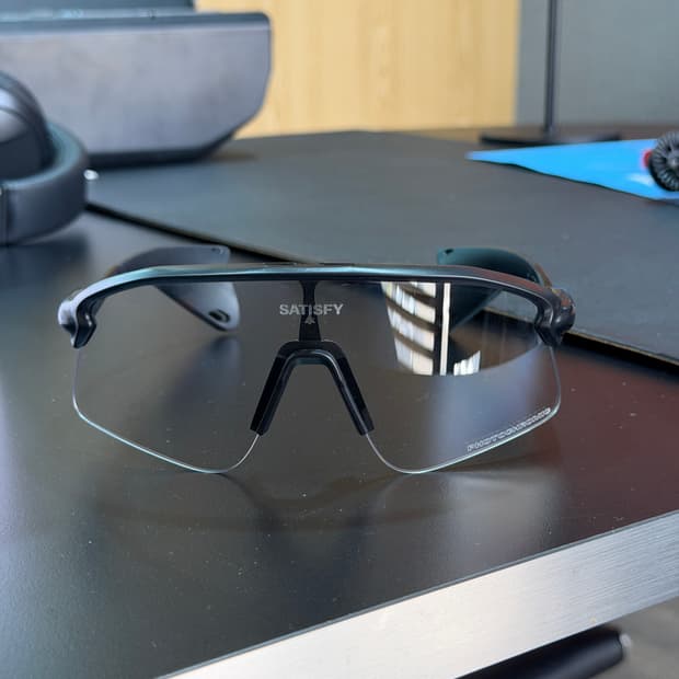 오클리 새티스파이 스턴트데빌