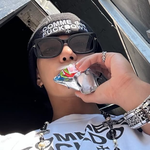 꼼데스 퍽 다운 스냅백