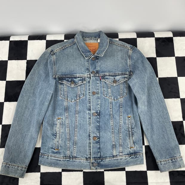 Levi's 리바이스 포켓 연청 데님 자켓 M