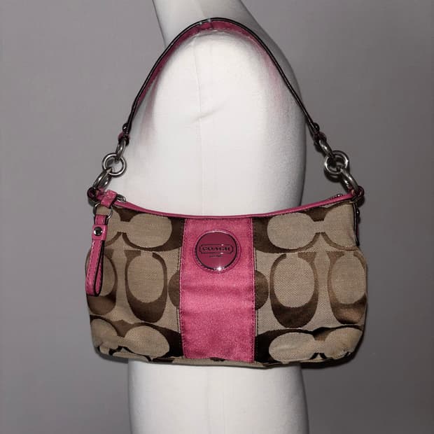 Coach pink vintage shoulder bag