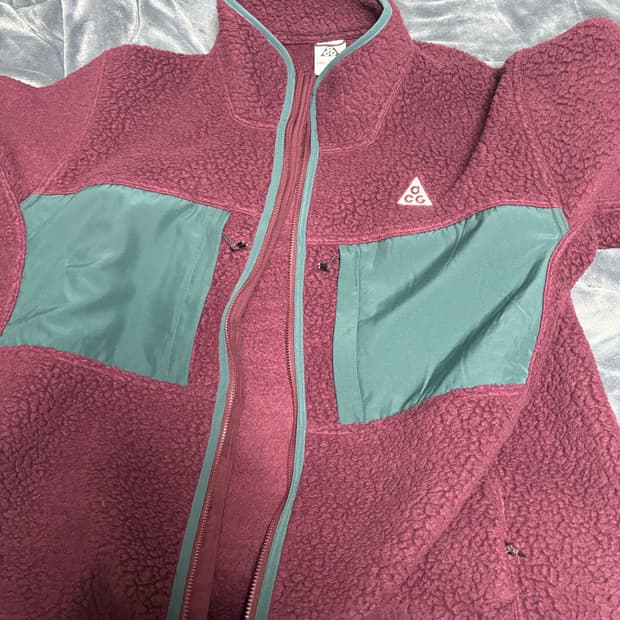 나이키 ACG 아크틱 울프 폴라텍 플리스 L