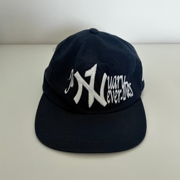 바밍타이거 일월불사 볼캡 모자