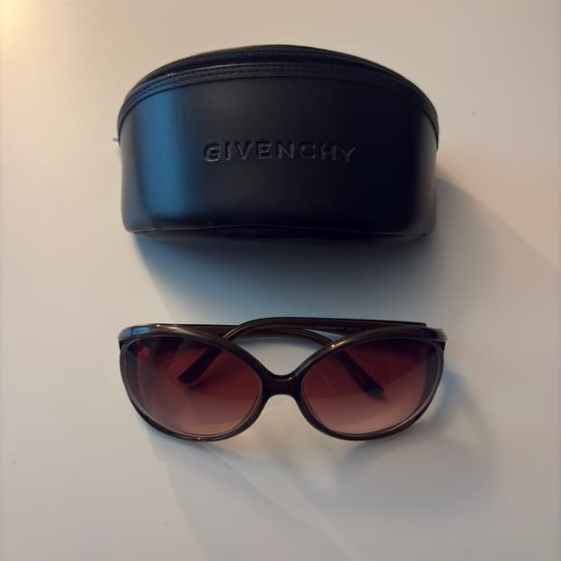 지방시 Givenchy 선글라스