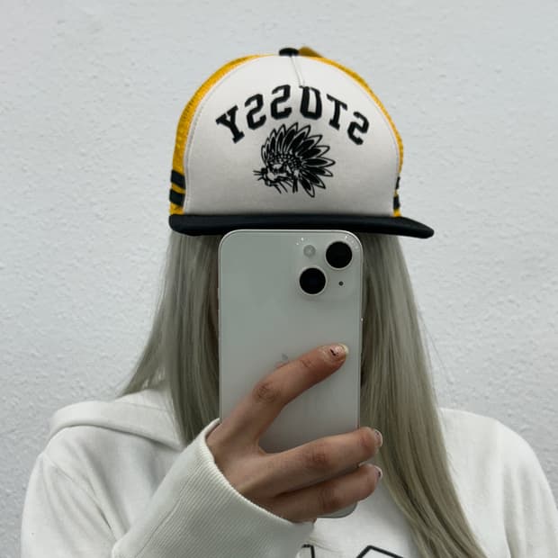 스투시 엘로우 매쉬 화이트배색 블랙 스냅백