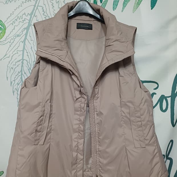 새상품급/타하리 간절기 패딩 조끼 