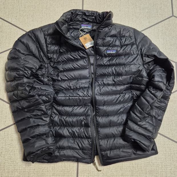 파타고니아 다운스웨터 경량패딩 블랙 L