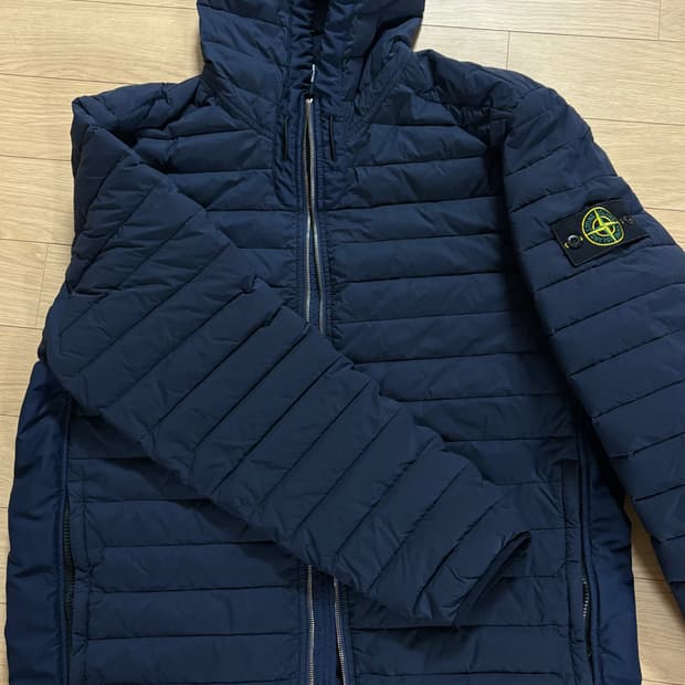 스톤아일랜드 패딩