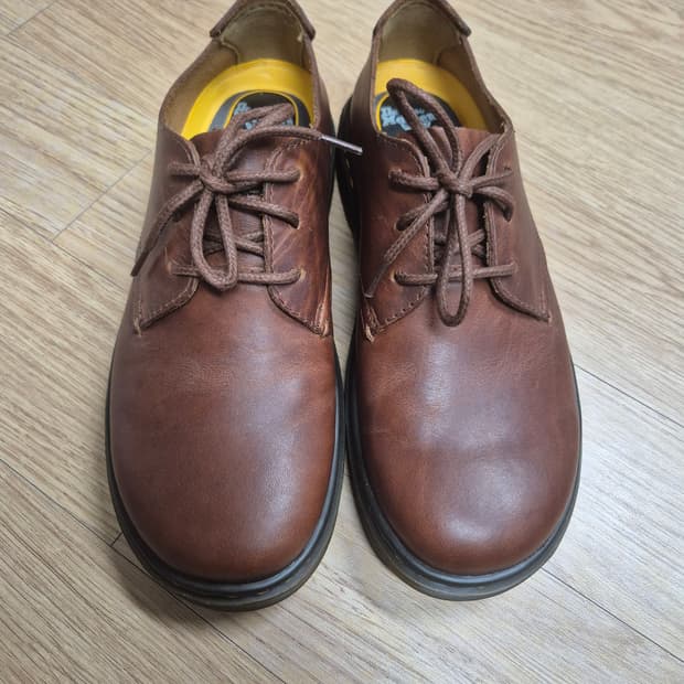 닥터마틴 판매합니다