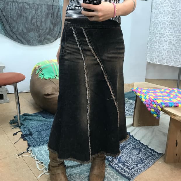 빈티지 보헤미안 흑청 데님스커트 