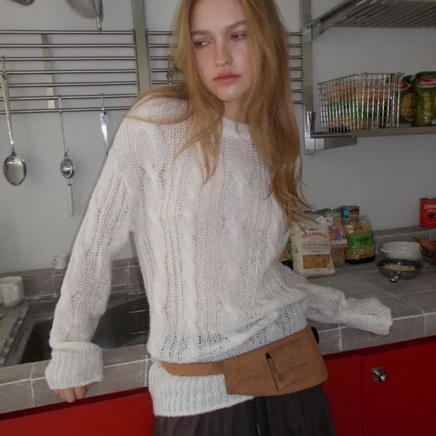 에트몽 hairy cable pullover knit 