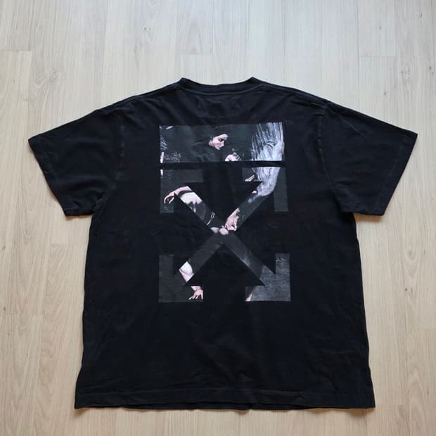 오프화이트 카라바죠 애로우 반팔티