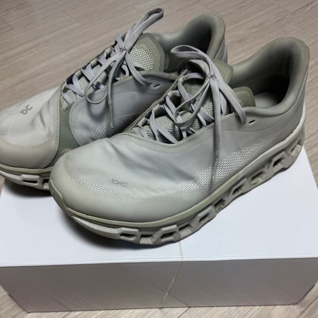 온러닝 X 포스트아카이브팩션 클라우드몬스터 2 문더스트