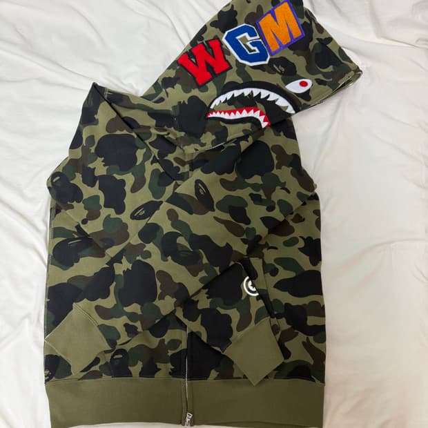 [L] 베이프 퍼스트 카모 샤크 풀 집 후드 아미 그린 L