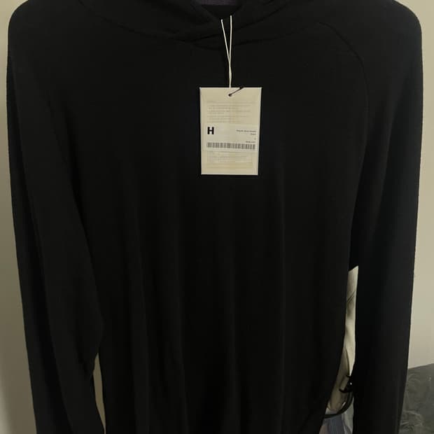 해칭룸 베이스 후드 블랙