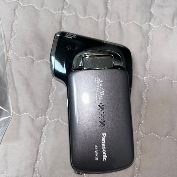 Panasonic HX-WA10 (뉴진스 캠코더)
