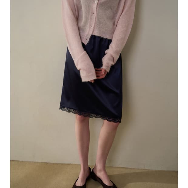 위드아웃썸머 새틴스커트 네이비