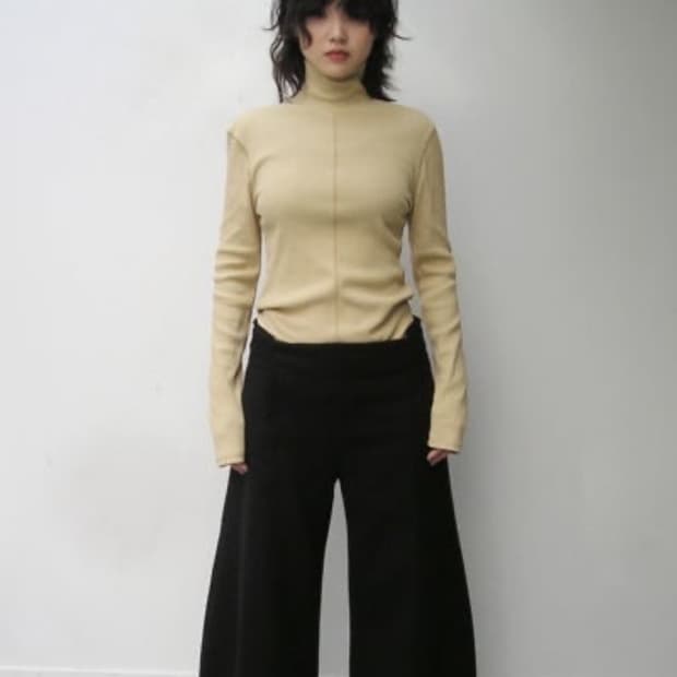 택o새제품) 애옹쓰 터틀넥 탑 머스타드