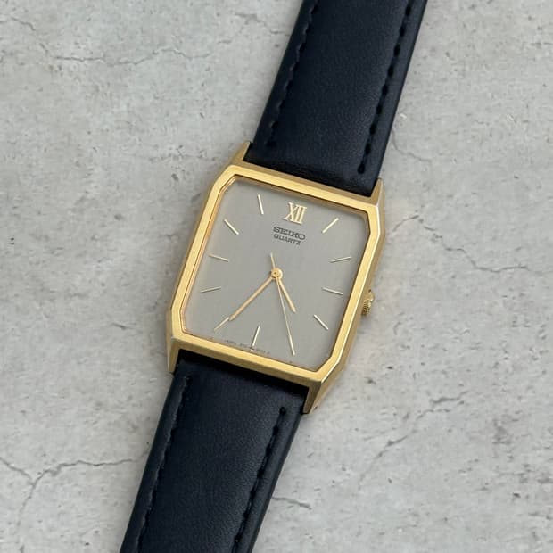 90s 빈티지 세이코 탱크 쿼츠