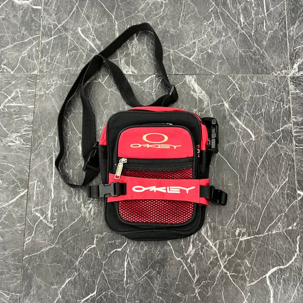 오클리 아이콘 미니백