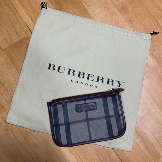 BURBEERY 버버리 미니 파우치