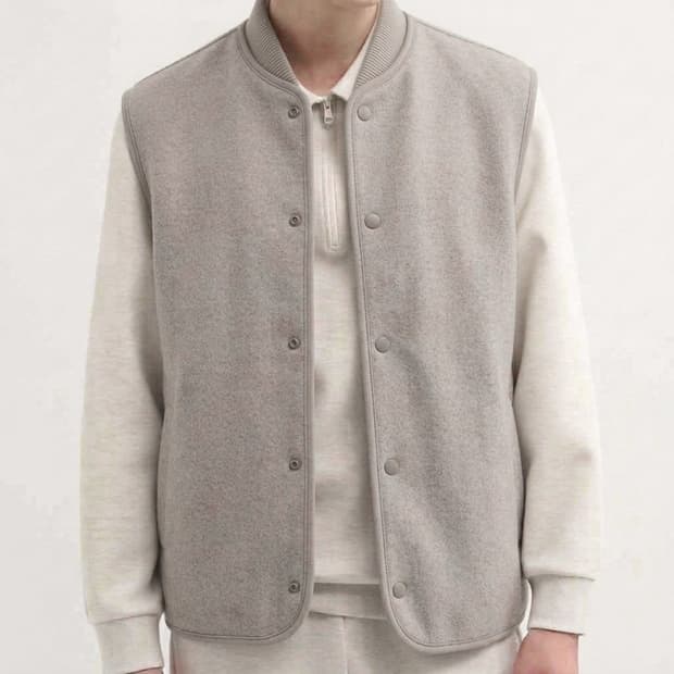 엠비오 x 플리츠마마 플리스 조끼