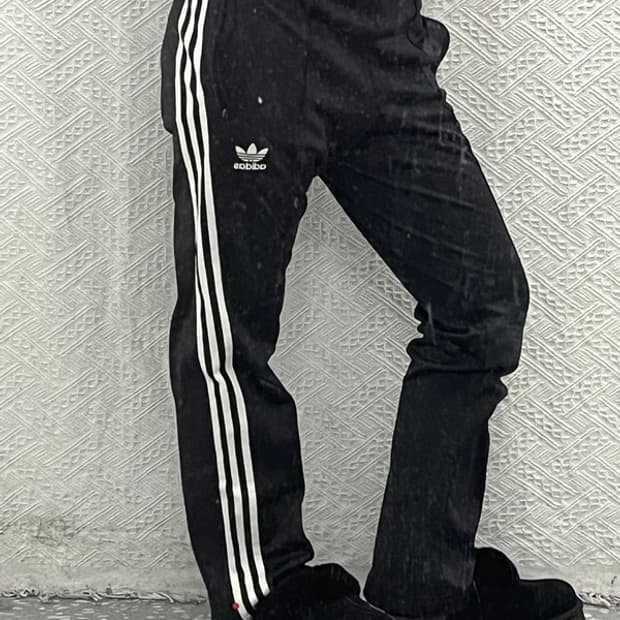 아디다스 파이어버드 베이직 스포티 트랙팬츠 100 C06709